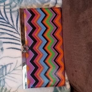This cute little Chevron wallet